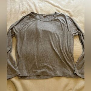 Aritzia Wilfred Free Gray Long Sleeve Top